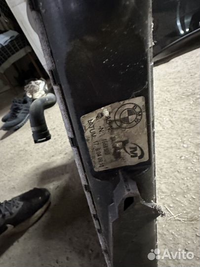 Радиатор охлаждения BMW X3 E83