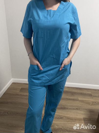 Медицинский костюм женский