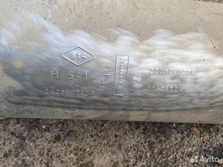 Ларгус резонатор с глушителем и катализатором