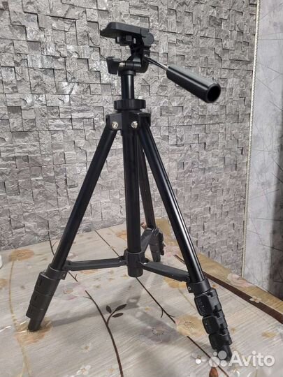 Штатив для телефона,фотоаппарата Benro