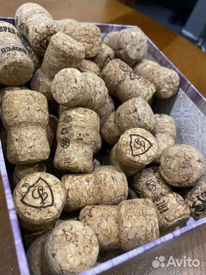 Винные пробки и пробки от шампанского