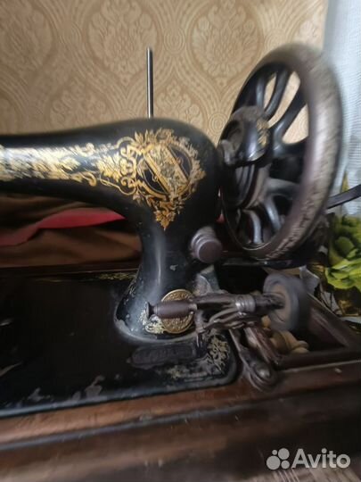 2 швейные машины