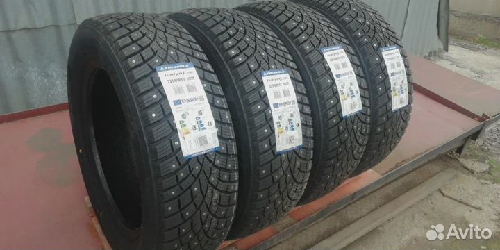 Triangle IcelynX TI501 225/60 R17 103T