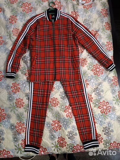 Костюм на мальчика красный в крупную клетку