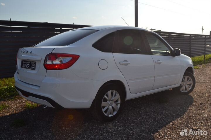 LADA Granta 1.6 МТ, 2022, 8 250 км