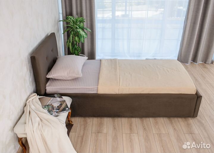 Кровать в велюре + матрас 90х200