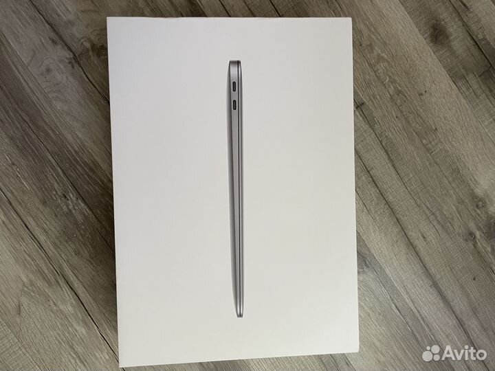 Macbook air 13 2020 i3