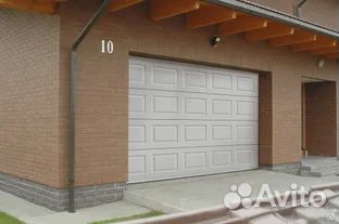 Секционные ворота