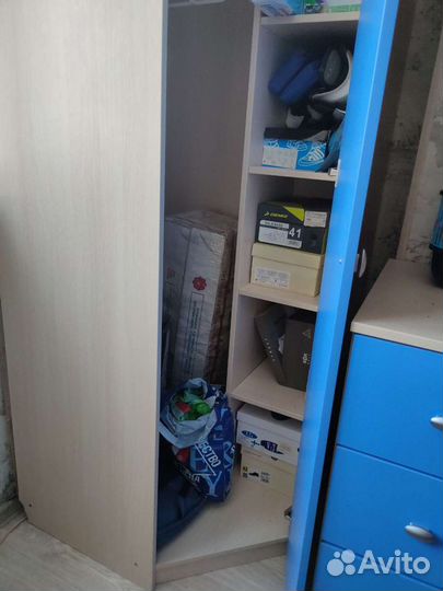 Шкаф угловой