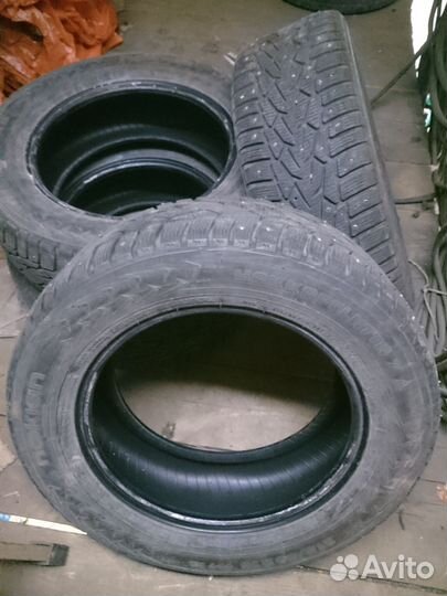 Nokian Tyres Hakkapeliitta 7 215/60 R16 99T