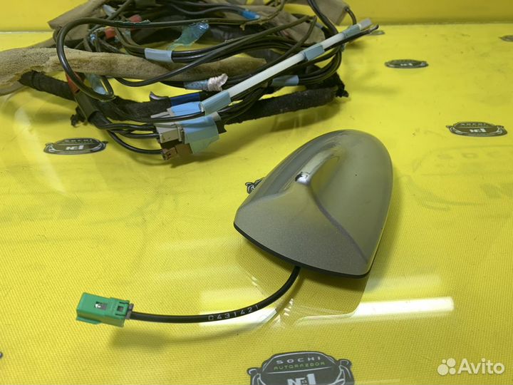 Infiniti Q50 V37 Антенна на крышу 2013-2017г