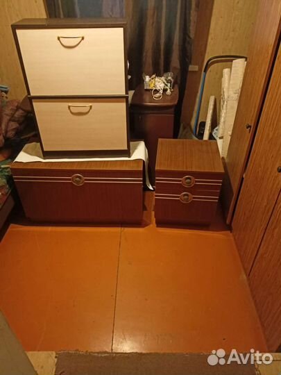 Тумбы разные