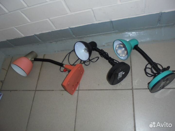 Лампа настольная