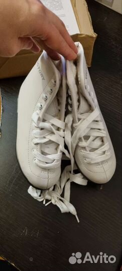 Продаются коньки