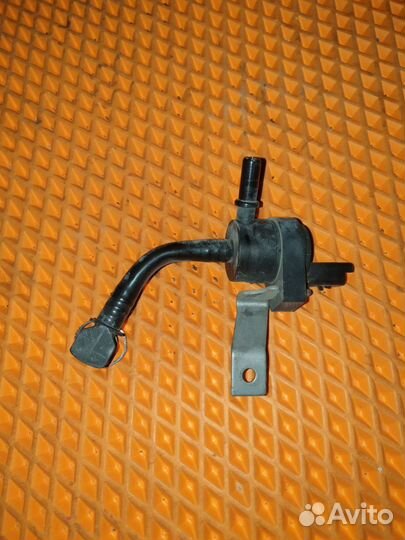 Клапан вентиляции топливного бака Citroen DS 3