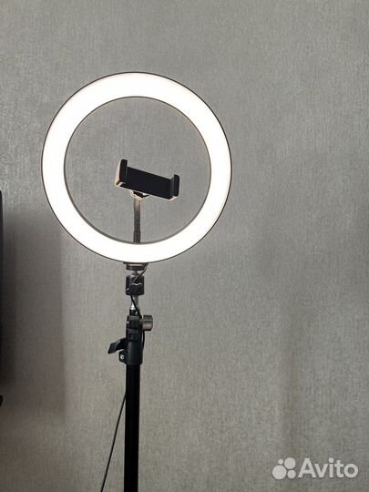 Кольцевая лампа