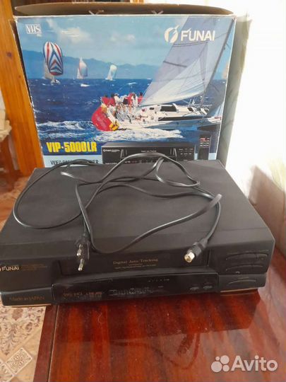 Видеомагнитофон