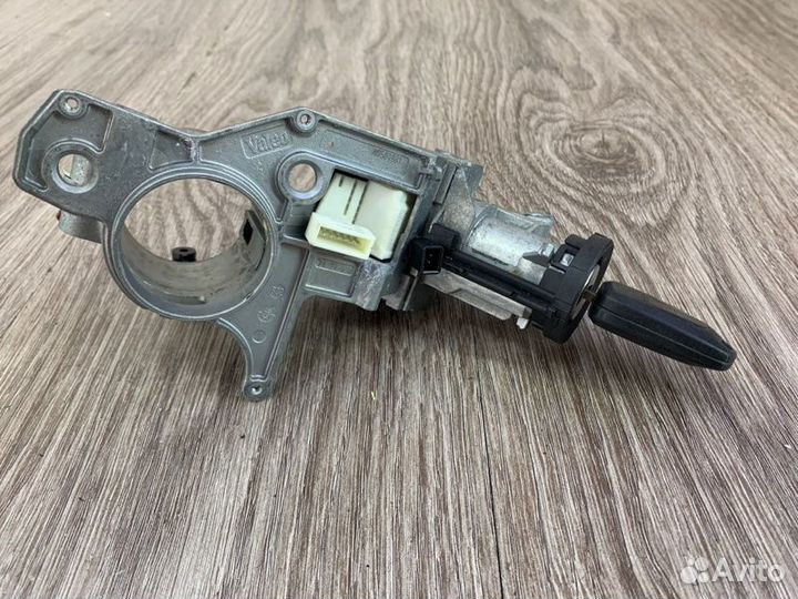 Замок зажигания Opel Astra H