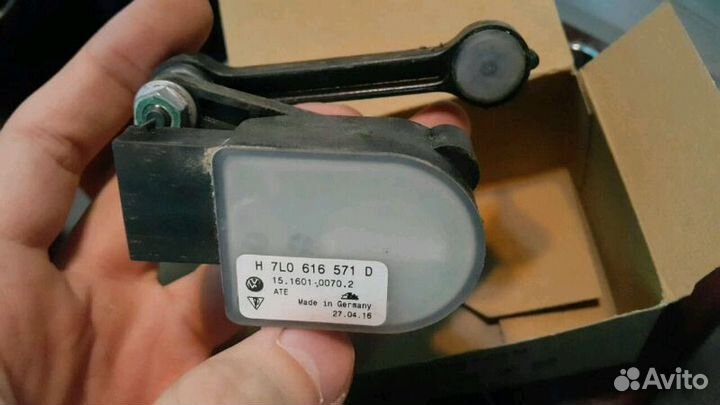 Датчик положения кузова Туарег