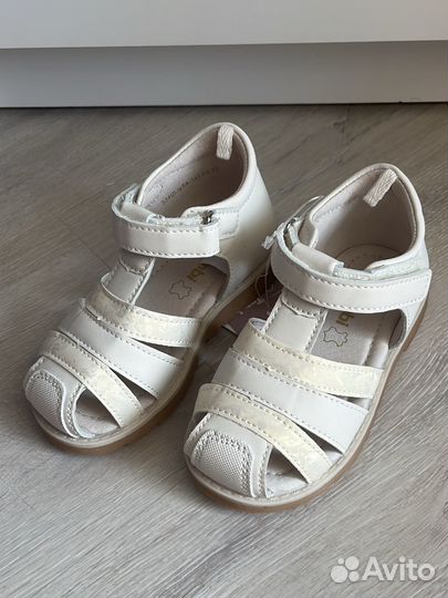 Сандалии Tombi 23 размер новые