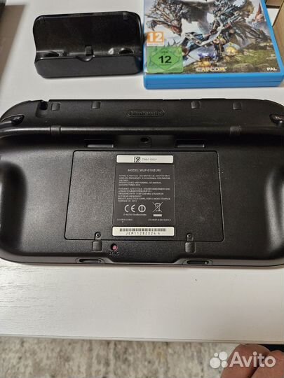 Nintendo Wii U 32 GB Premium Pack Monster Hunter 3