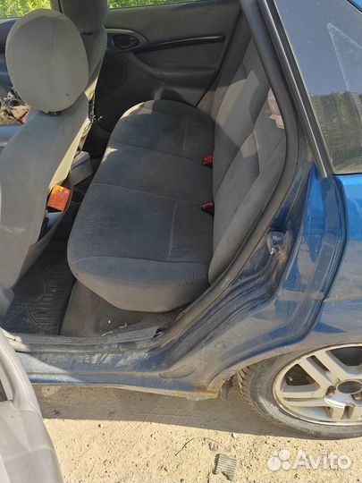 Ford Focus 2.0 МТ, 2000, 199 000 км