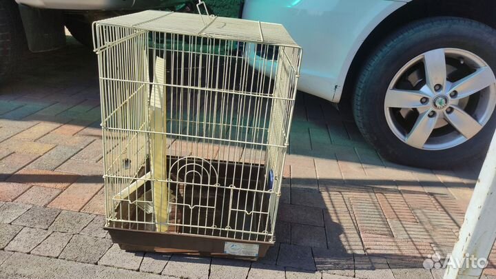 Клетка для попугая среднего