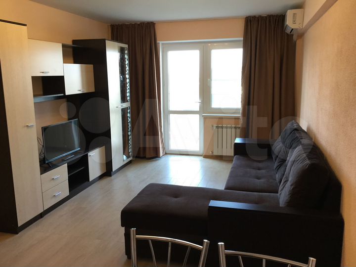 2-к. квартира, 57 м², 3/9 эт.