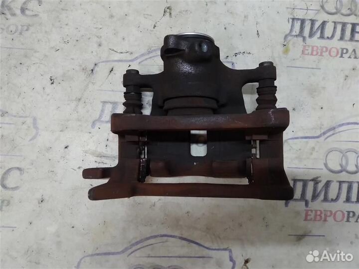 Суппорт задний правый Audi Q5