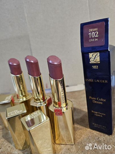 Помада для губ D 102 Give In. Estee Lauder