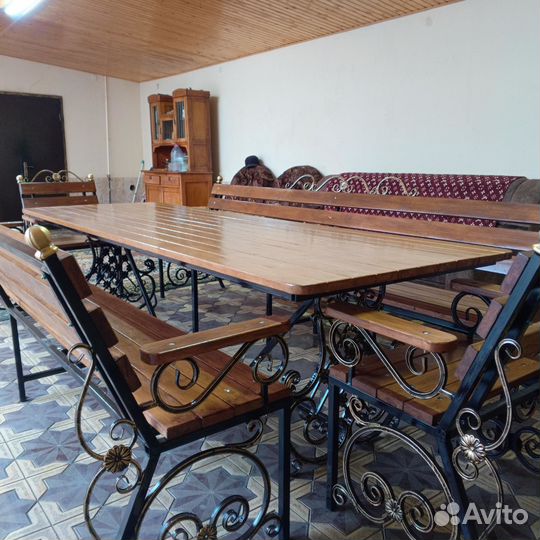 Стол садовый