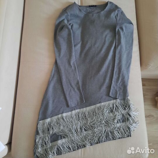 Платье для девочки новое