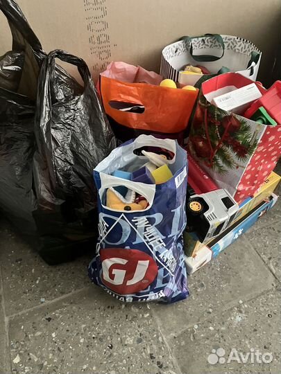 Отдам даром детские вещи на мальчика