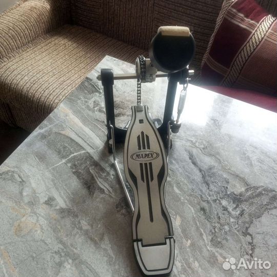 Педаль для бас барабана