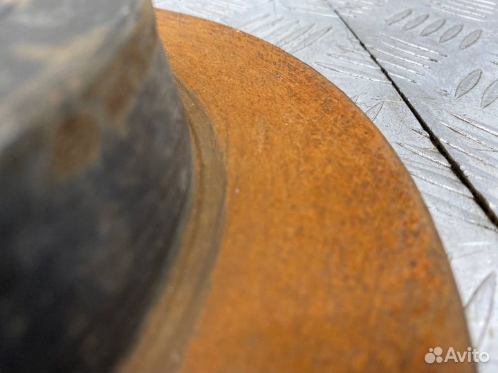 Б/У тормозной диск задний Kia Rio 3 UB D4FC 2013