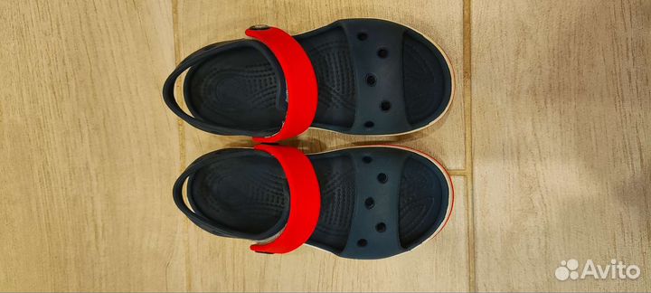 Сандали crocs c 10