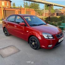 Kia Rio 1.4 AT, 2009, 95 000 км, с пробегом, цена 895 000 руб.