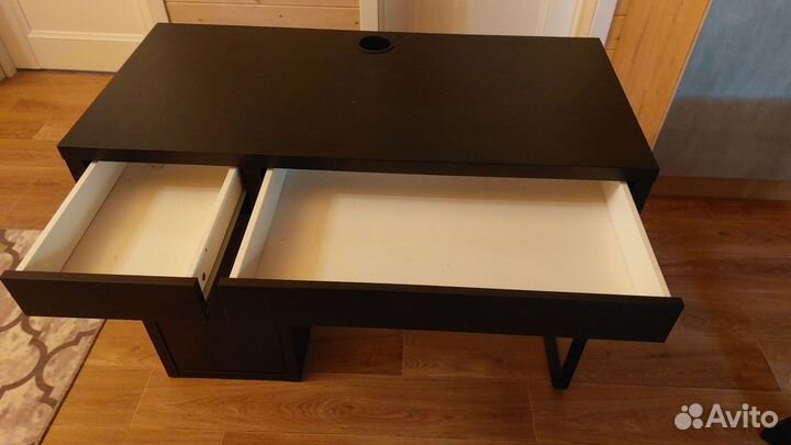 Письменный стол IKEA микке