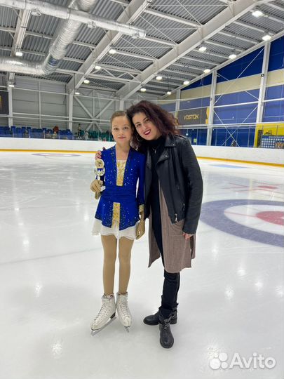 Тренер по фигурному катанию