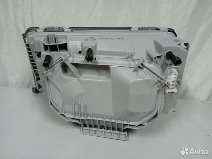 Фара правая Мерседес W 124