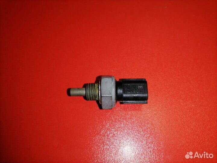 Датчик температуры охлаждающей жидкости Renault