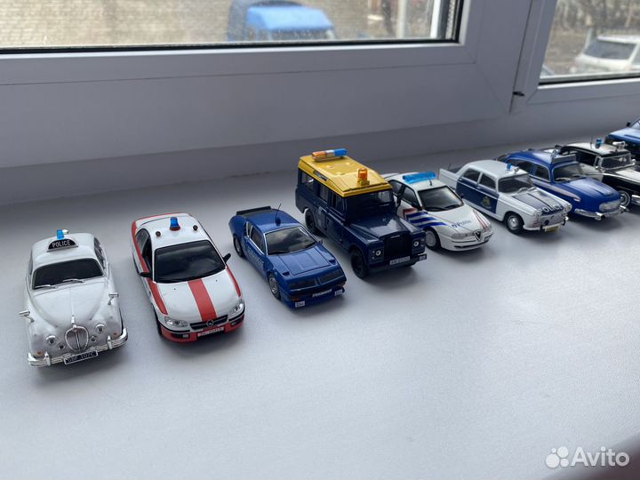 Полицейские машины мира