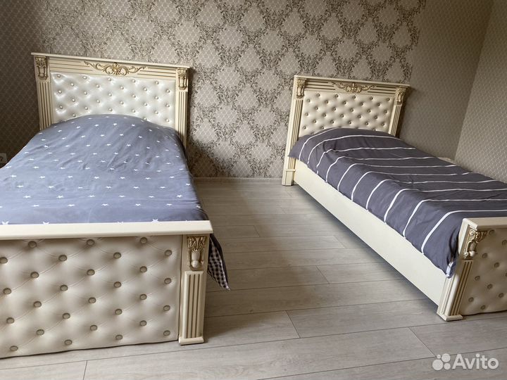 Кровать