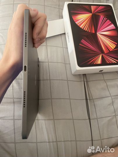 iPad Pro 11 m1 (мелкий дефект )