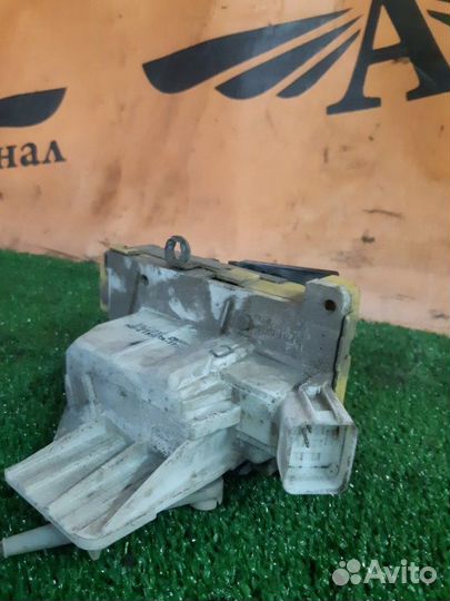 Замок боковой двери задний левый Ford Focus Se