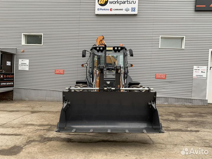 Экскаватор-погрузчик CASE 695 SV, 2023
