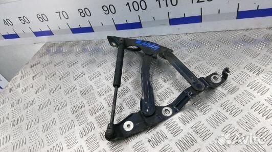 Петля капота audi TT 8N (8NI03D501)