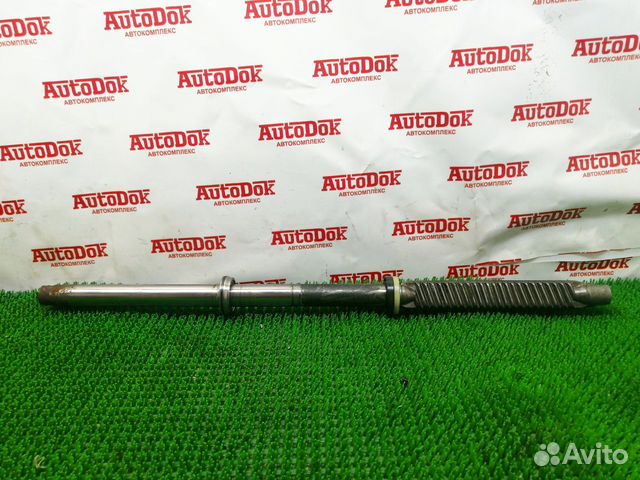 Вал рулевой рейки (RHD)