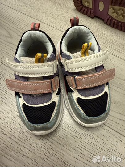 Кроссовки детские 24 размер