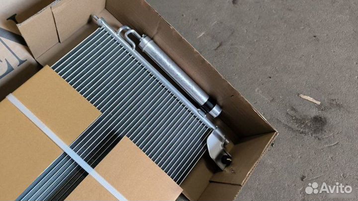 Радиатор кондиционера Mazda Cx-7 2006-2012